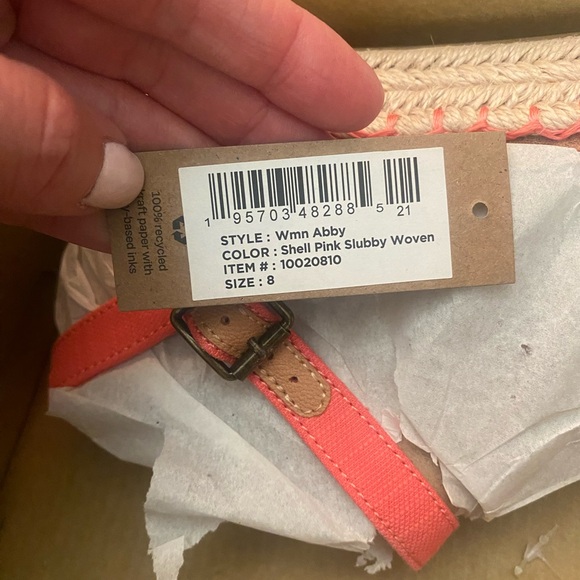 TOMS brand new in box - Picture 3 of 6